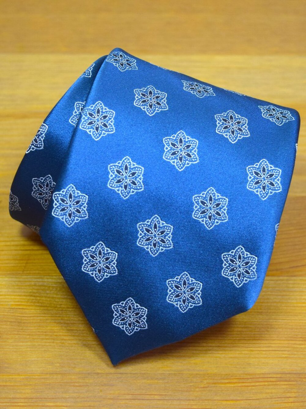 $590 BRIONI Handmade Navy Blue Silver Geometric medallion Silk Tie LUX Italy